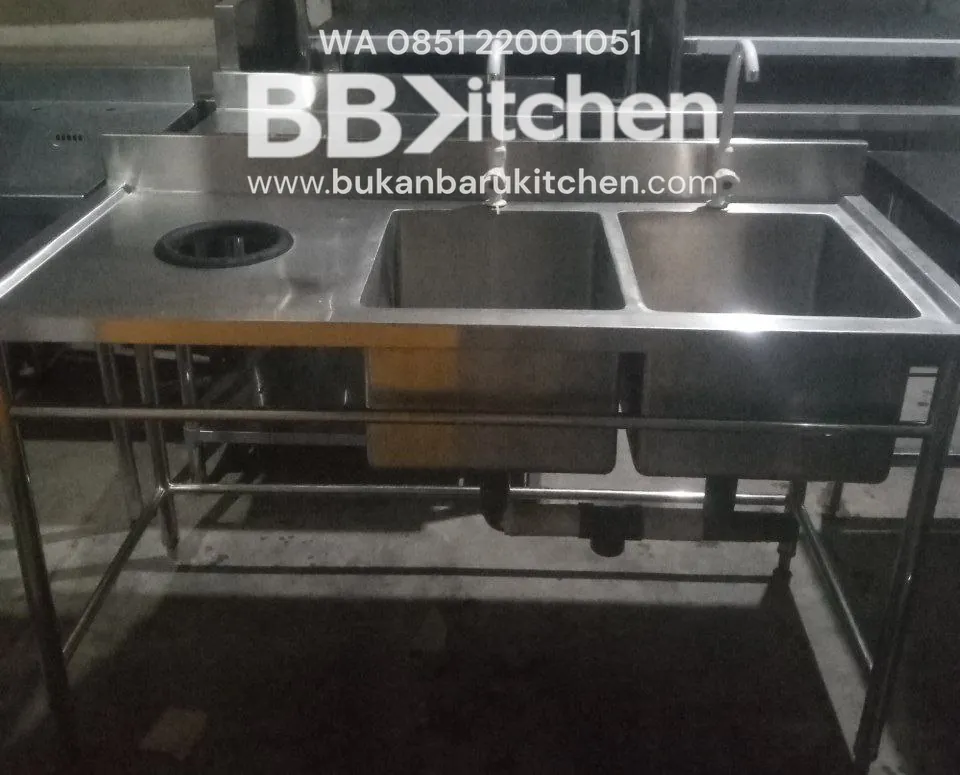 Double Sink Stainless Steel dengan Sayap Kiri dan Kran