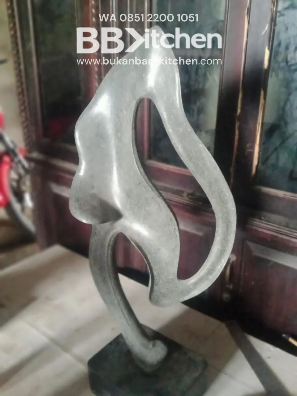 empat-penjuru-angin-batu-andesit-tinggi-103cm-hiasan-resto-mewah