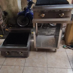 Getra Grill Batu Lava Ukuran 61x67x41
