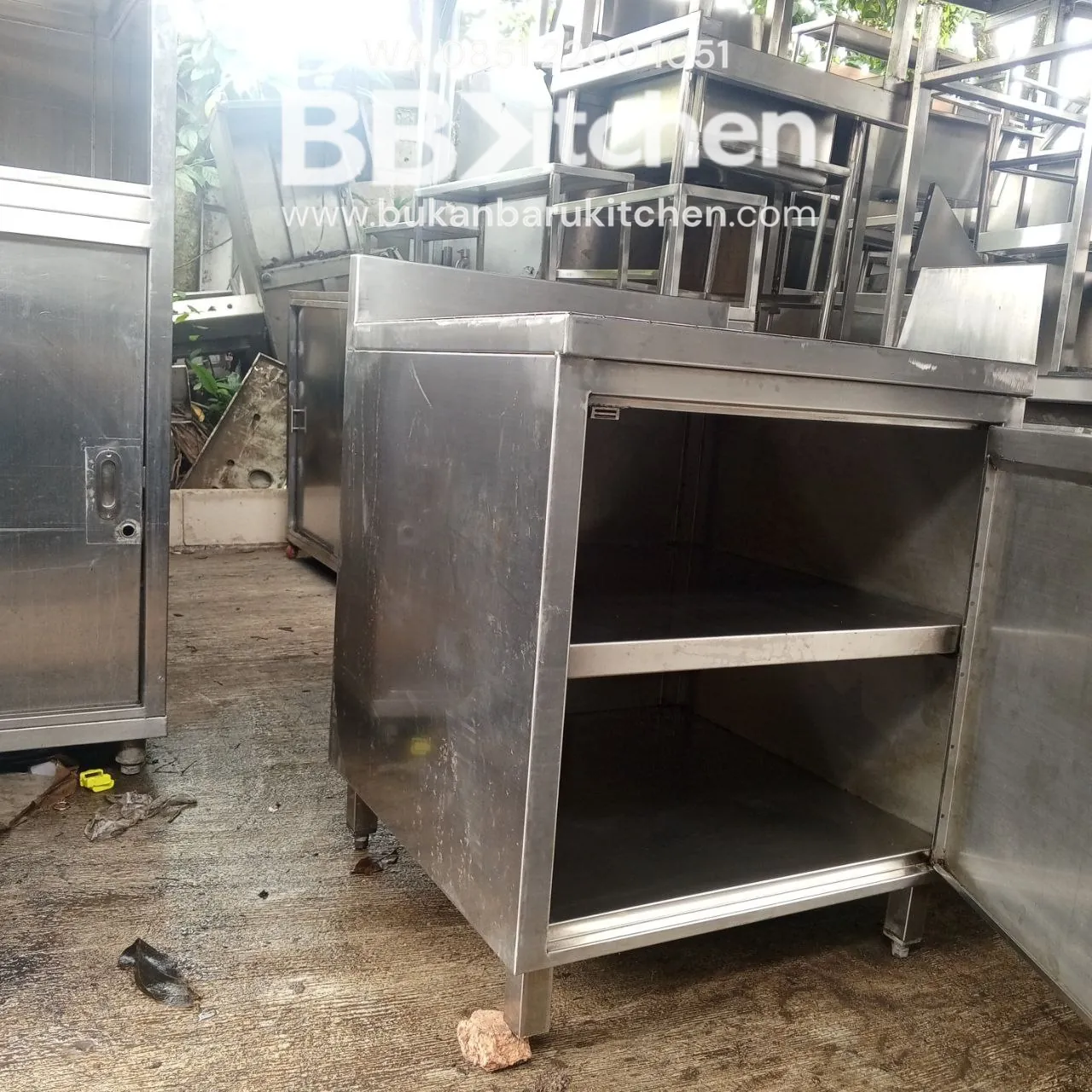 Meja Kabinet Ambalan Becksples Pintu Kupu-Kupu 70x70x85 - Image 2