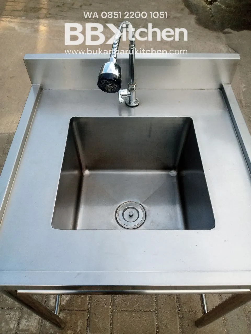 Single Sink Stainless Steel 70x70 cm dengan Kran