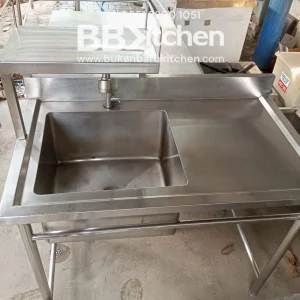 Single Sink Stainless Steel dengan Kran dan Rak Tiris 110x65x85 cm