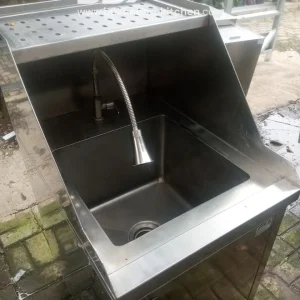 Single Sink Stainless Steel dengan Rak Tirisan P 50 x L 70 x T 85 cm