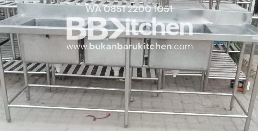 Sink Stainless 3 Lobang Sayap Kanan P218 x L69 x T85 cm