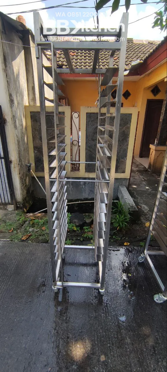Troli Stainless Steel 18 Tray Ukuran 41x46x180