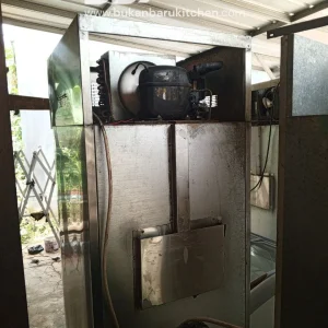 Uprig Freezer 2 Pintu Kondisi Normal Siap Pakai