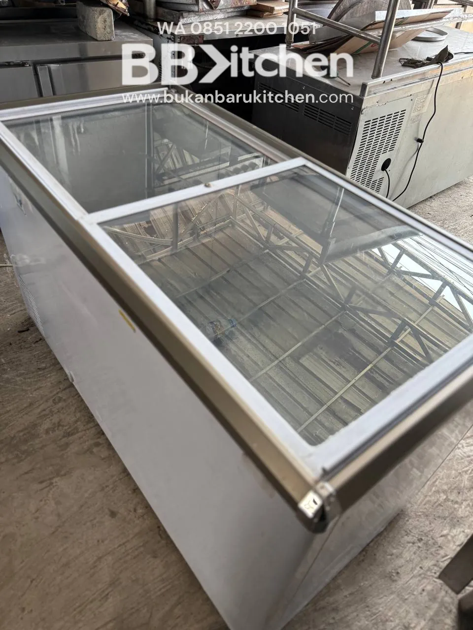 Freezer Pintu Kaca Sliding Kapasitas 400 Liter - Image 5
