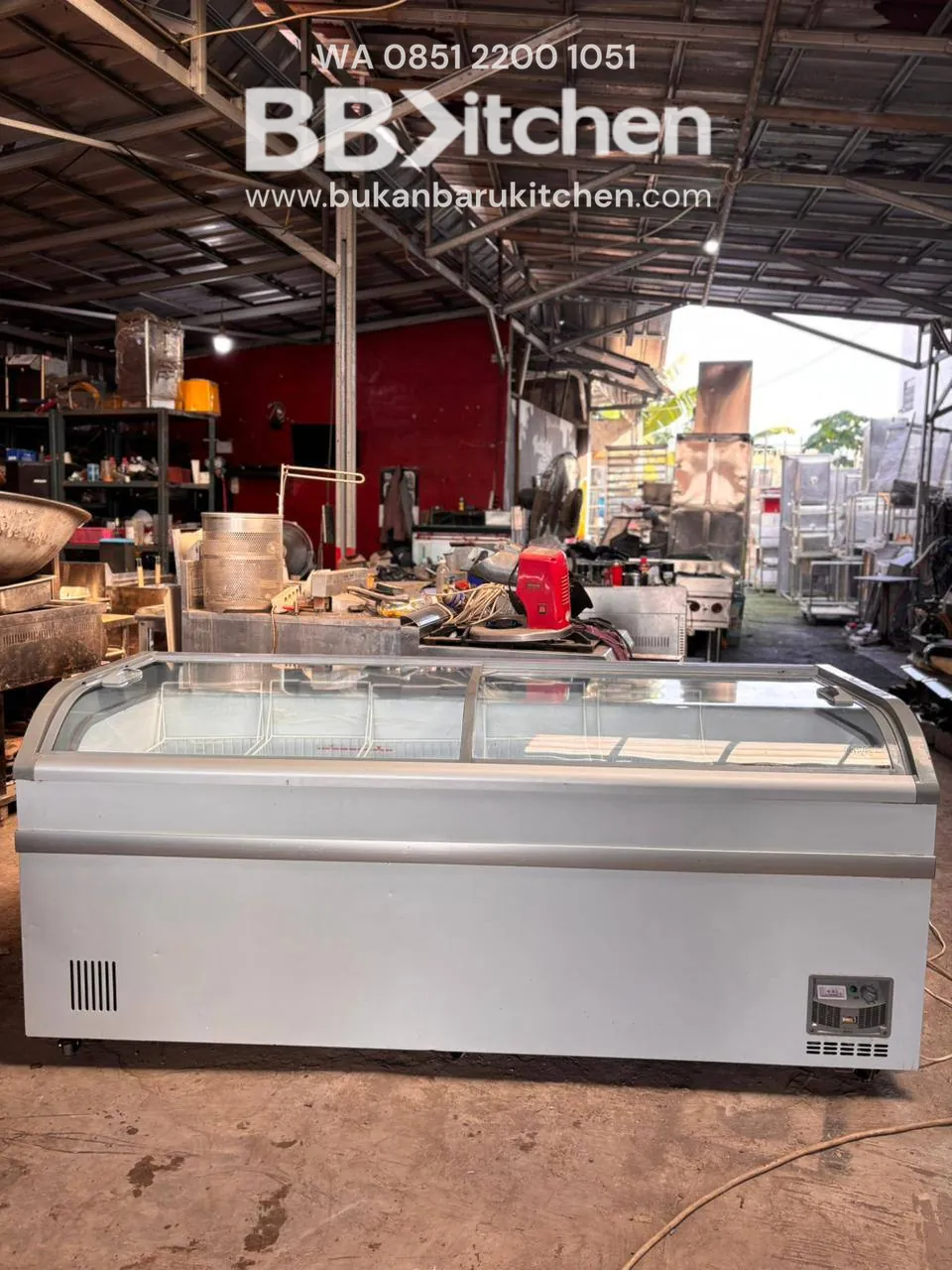 Freezer Pintu Sliding GEA SD 700 BY 700L