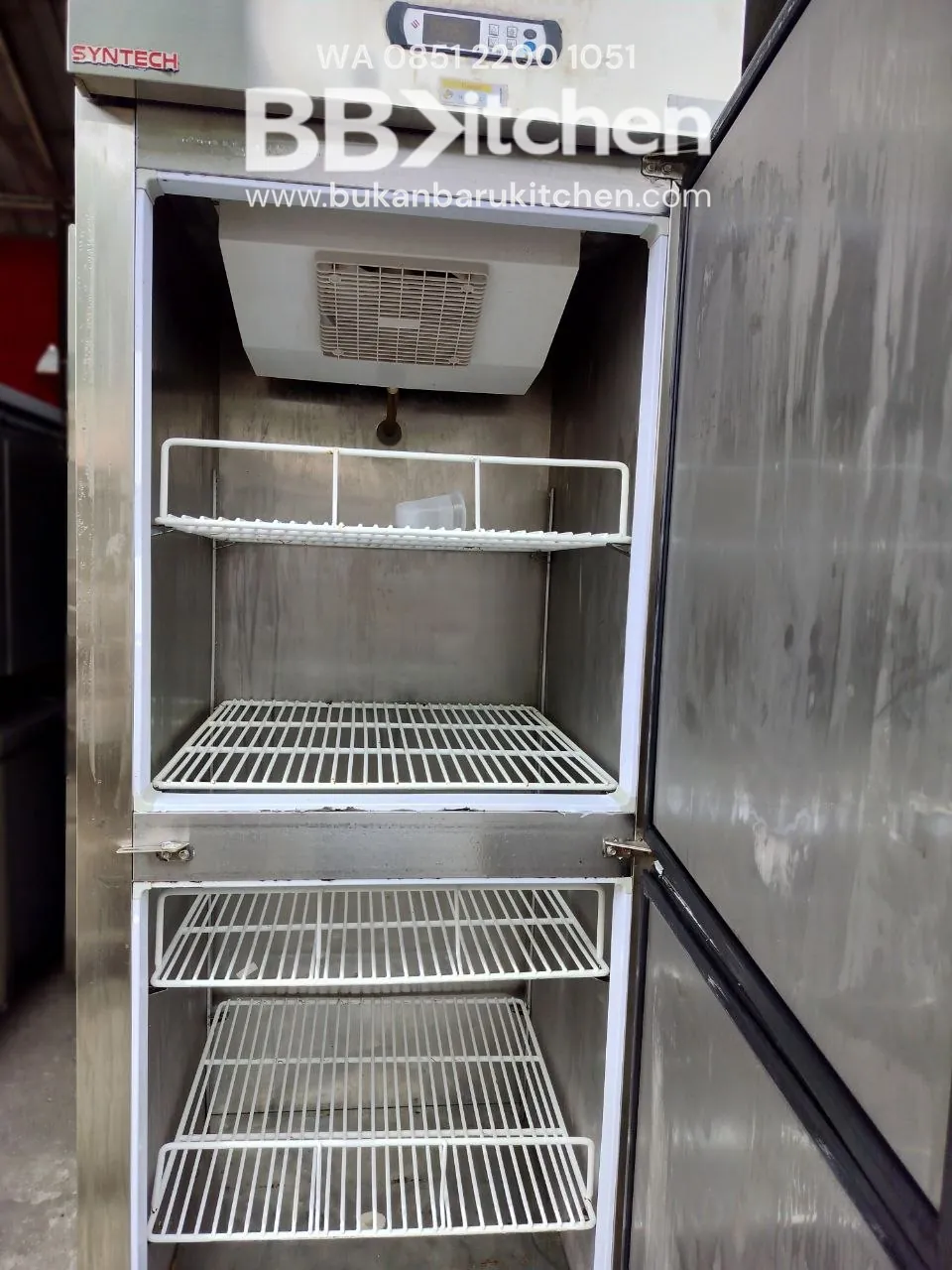 Freezer Upright 2 Pintu Syntech SLLZ4-450FC Kapasitas 600 L - Image 3