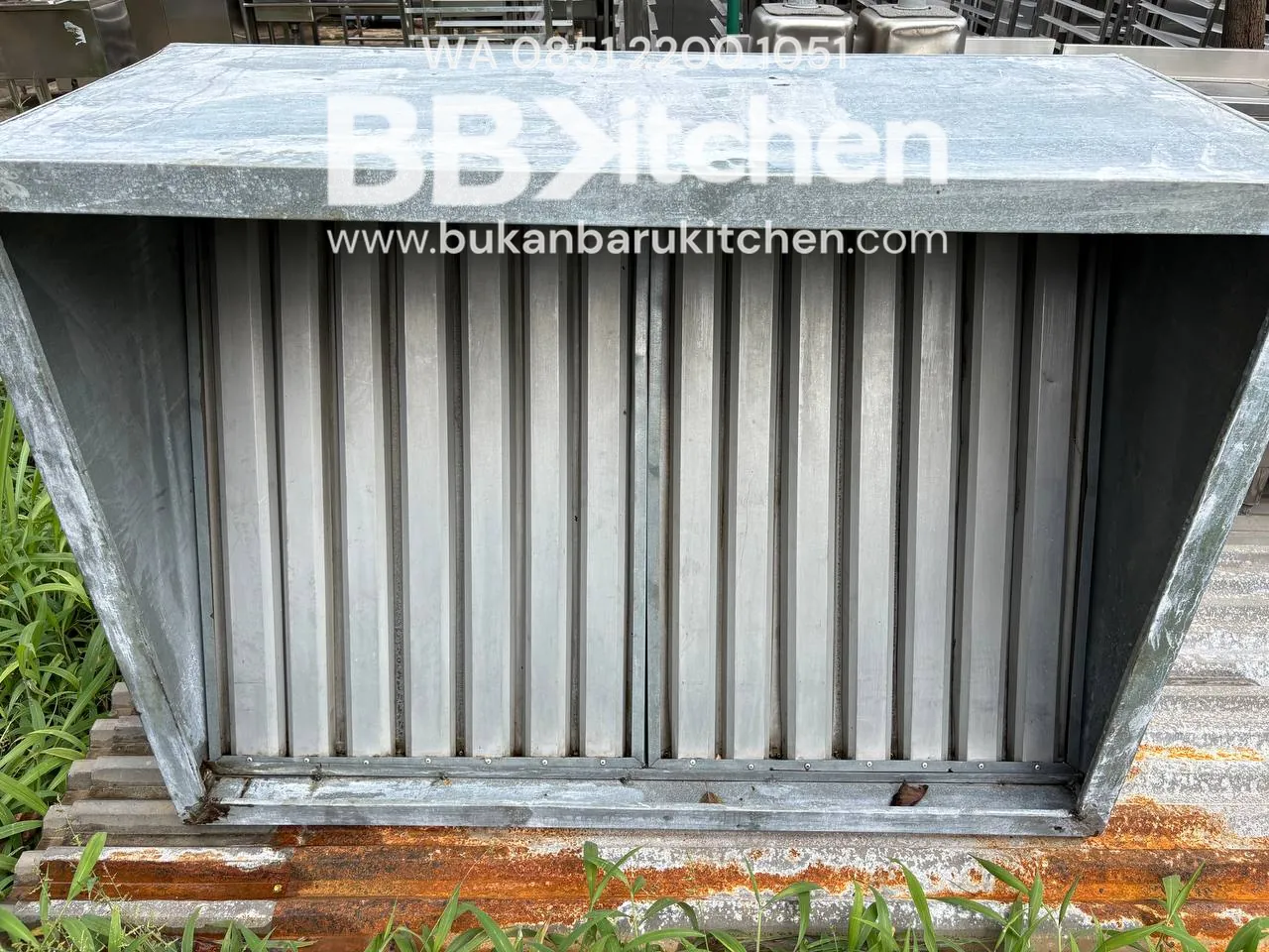 Hood dengan Filter Ukuran 140x100x60 untuk Dapur Komersial