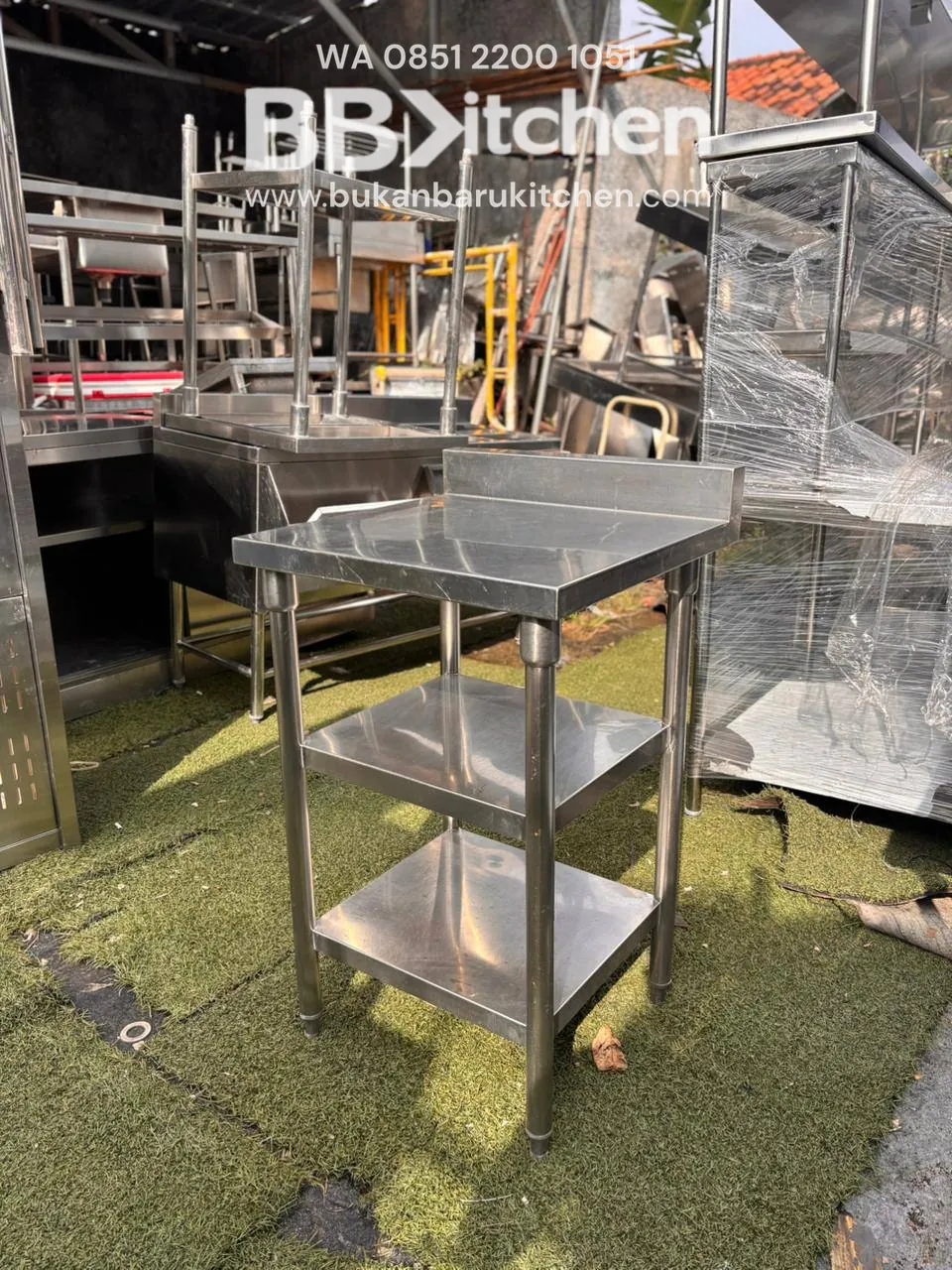 Meja 3 Susun Stainless Steel dengan Backsplash Ukuran 55x55x85 - Image 4