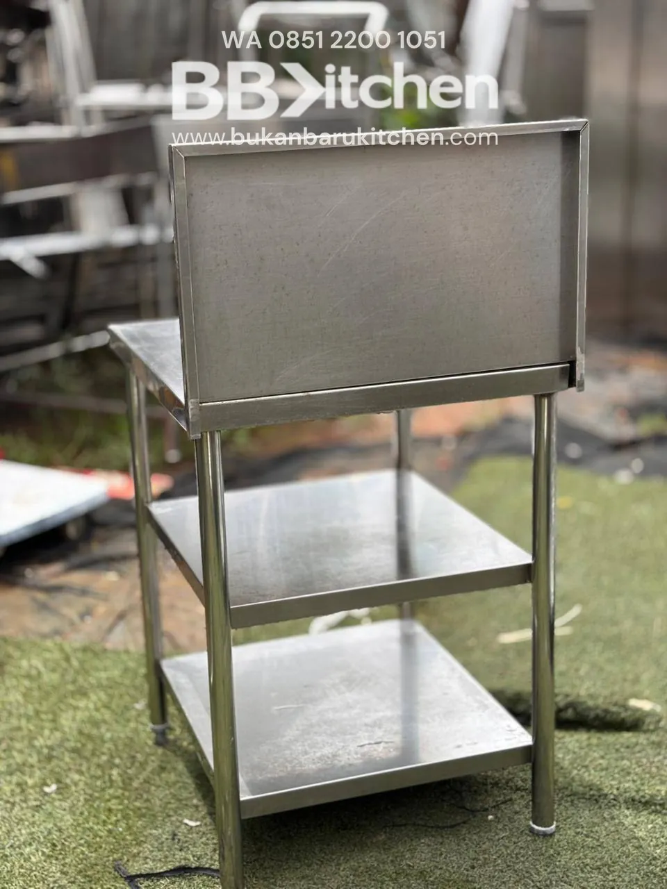 Meja 3 Susun Stainless Steel dengan Backsplash Ukuran 60x70x85 - Image 4