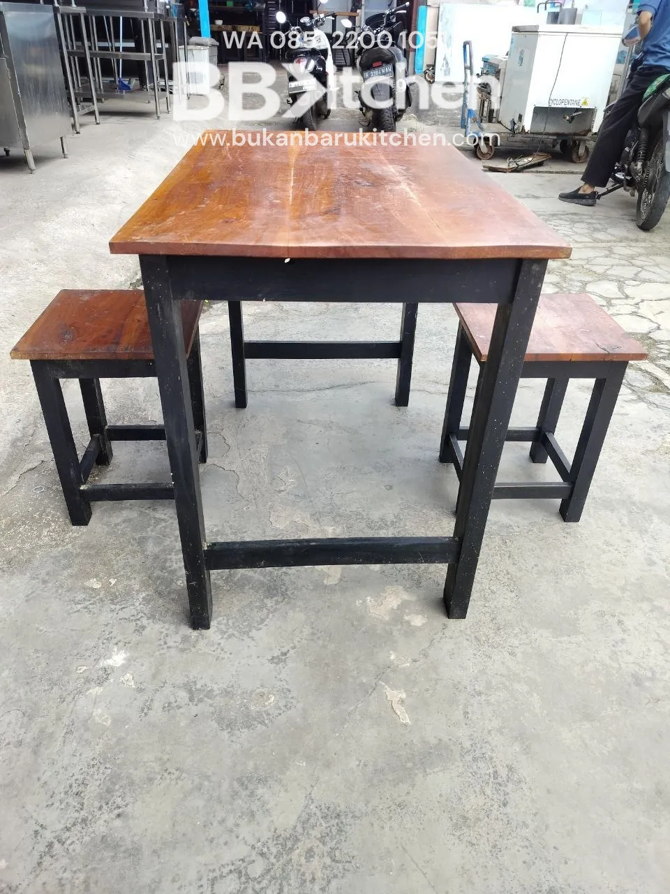 Meja dan Kursi Kafe Set 2 - Ukuran P 100 x L 60 x T 75 cm - Image 4