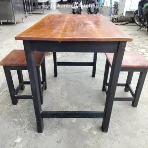 Meja dan Kursi Kafe Set 2 - Ukuran P 100 x L 60 x T 75 cm