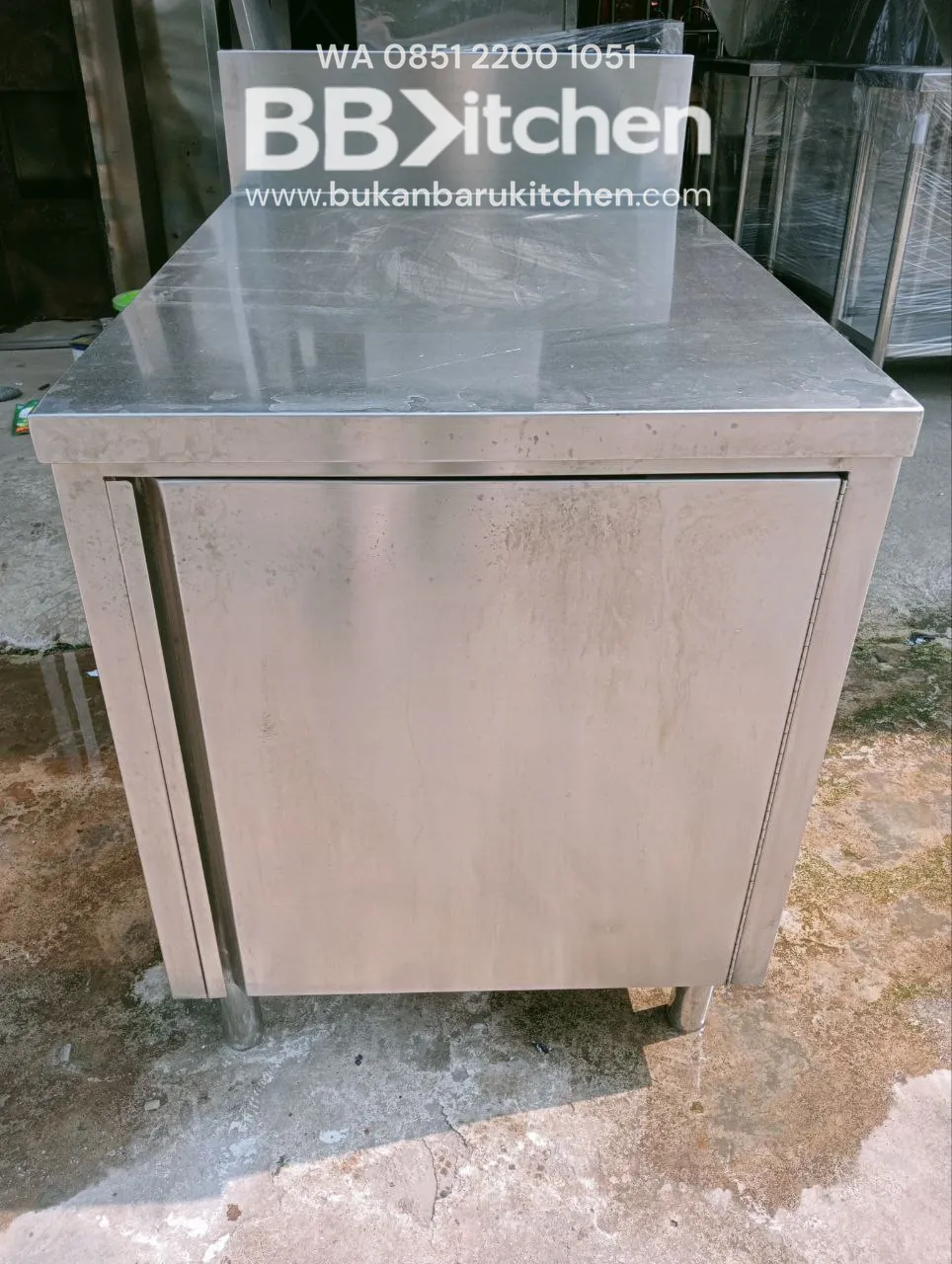 Meja Kabinet Stainless P 68 L 95 T 90 untuk Dapur Komersial