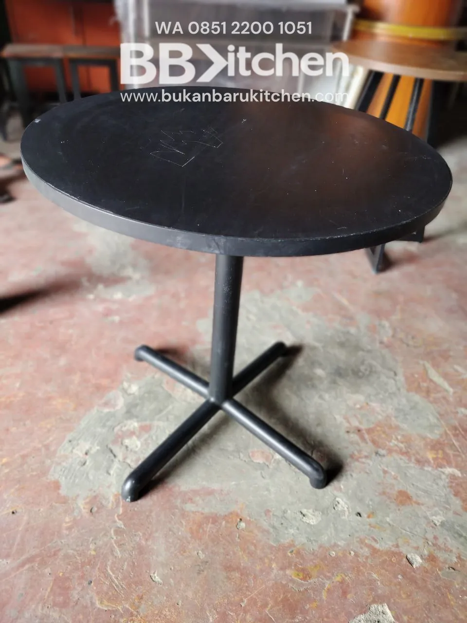 Meja Kafe Bundar IKEA Kaki Besi Diameter 70 cm Tinggi 75 cm - Image 3