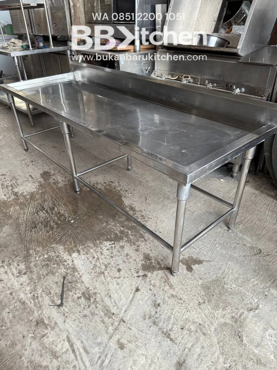 Meja Kompor Stainless 210x75x65 cm - Serbaguna untuk Dapur Komersial