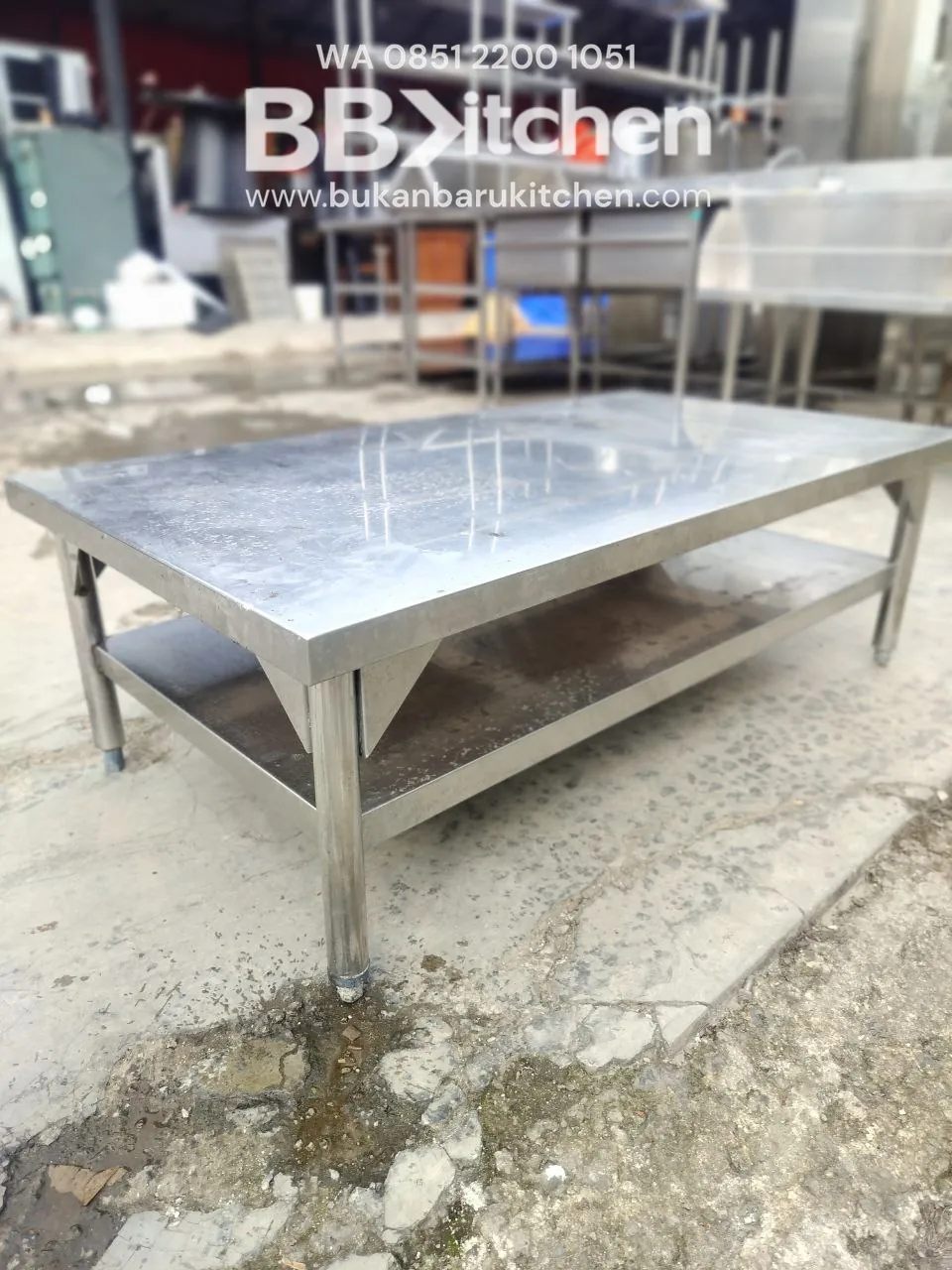 Meja Kompor Stainless Steel P 120 L 65 T 40 dengan Bintik Hitam