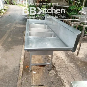 Meja Stainless 1 Susun 227x69x93 dengan Lobang 51x56x30