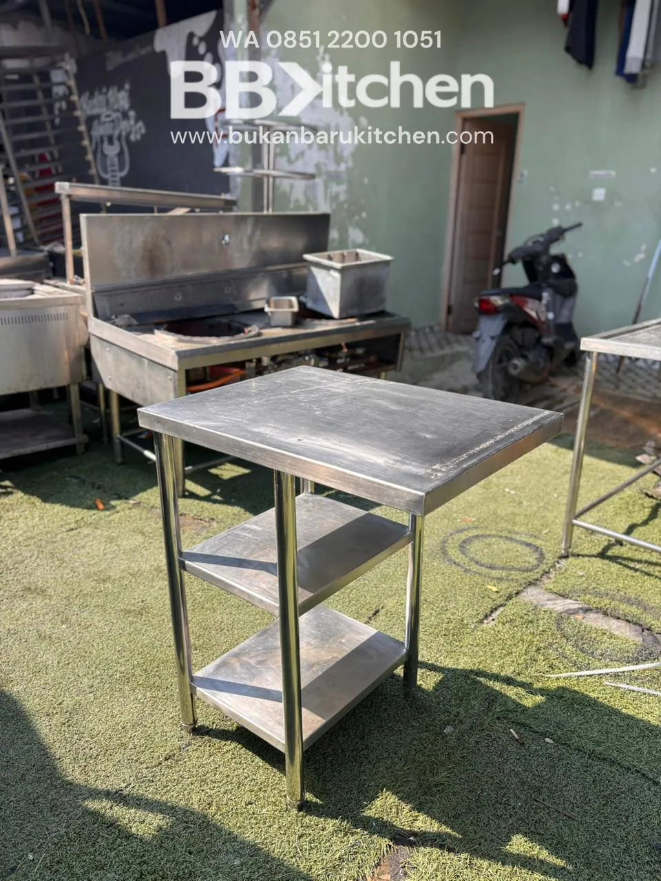 Meja Stainless Steel 3 Susun Ukuran 52x70x85 - Image 4