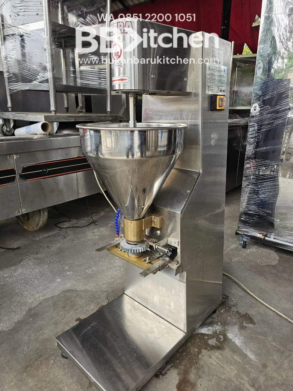 Mesin Pembuat Bakso Getra SL-280 Kapasitas 280 pcs/menit