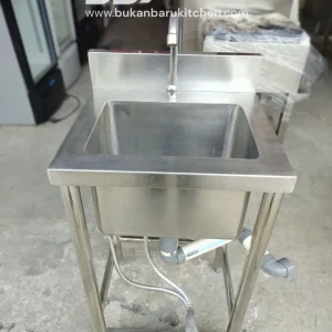 Singel Sink Mini dengan Kran Injak - Ukuran P 45 L 40 T 75