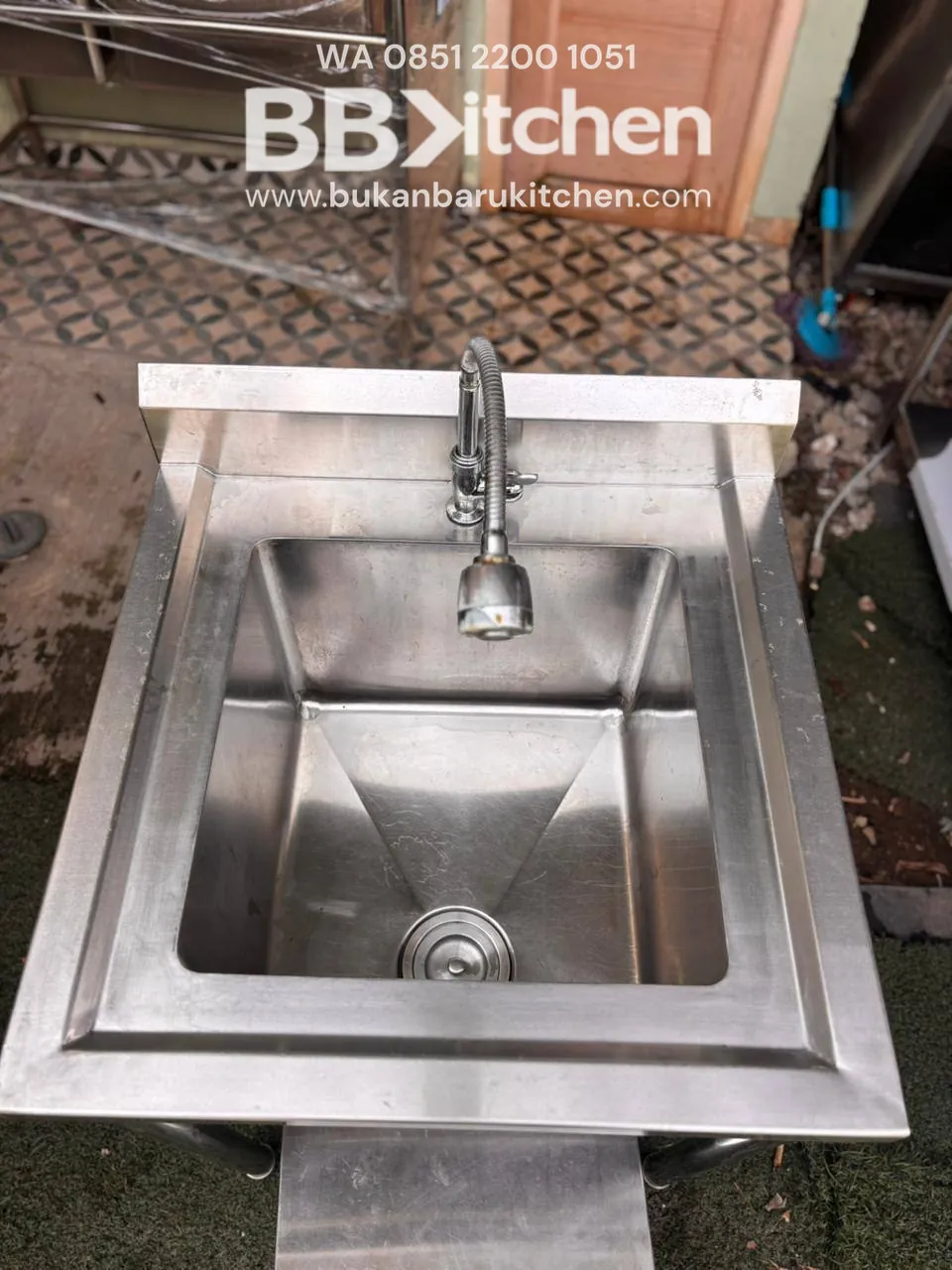 Single Sink Stainless Steel 1 Hole with Faucet and Grease Trap 60x60x85 - Image 3