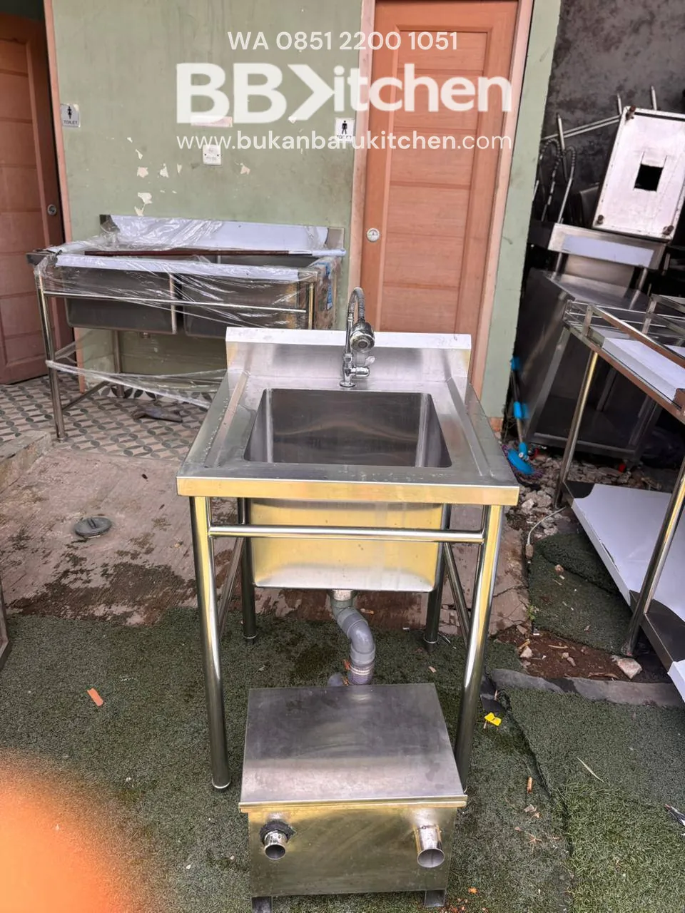 Single Sink Stainless Steel 1 Hole with Faucet and Grease Trap 60x60x85 - Image 5