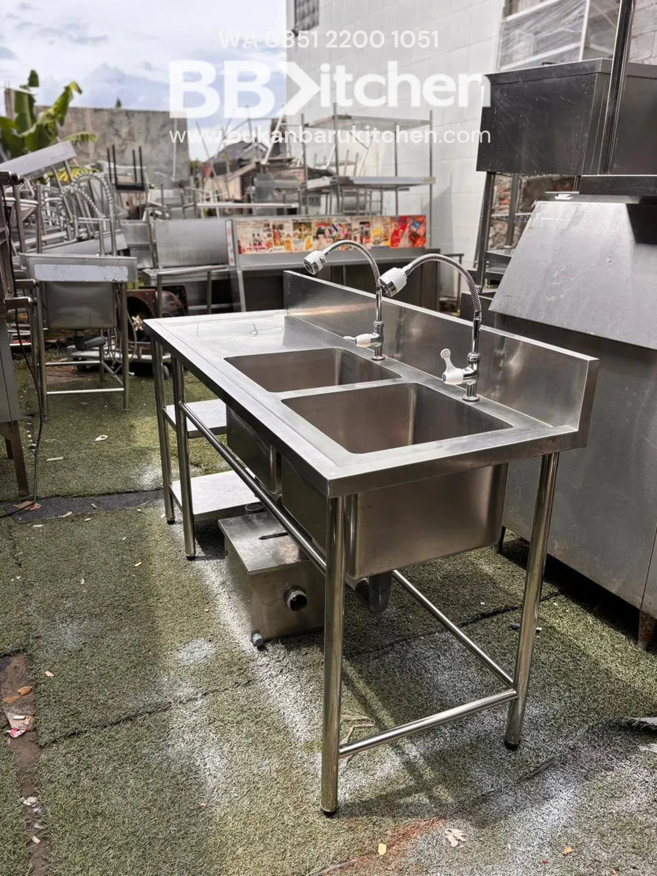 Sink 2 Lubang Sayap Kiri dengan Ambalan Meja dan Grease Trap 160x60 cm - Image 3