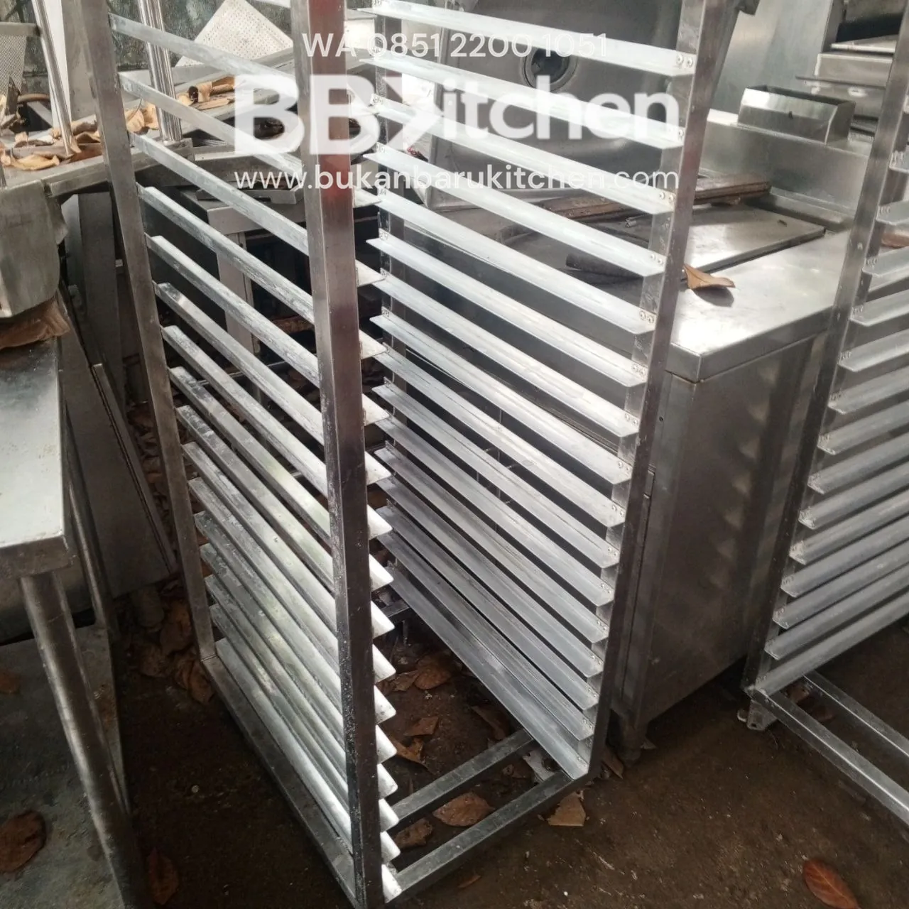 Troli Becry 21 Tray Ukuran 45x63x170 untuk Resto dan Katering