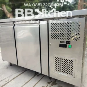 Under Counter Chiller Mastercool GN2100TN Ukuran P135 L70 T80