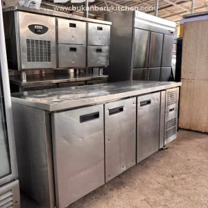 Undercounter Chiller 3 Pintu Ukuran 180x70x85